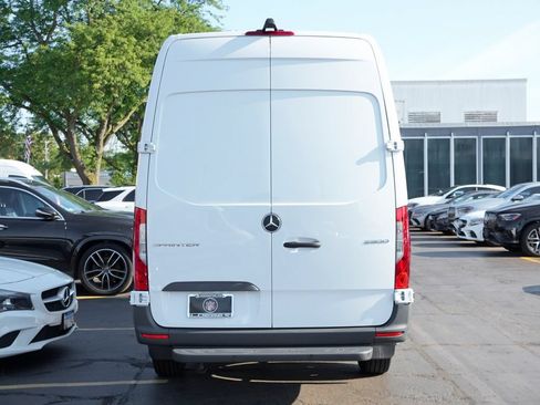 Used 2026 Mercedes-Benz Sprinter 2500 image 4