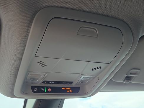 Used 2023 Chevrolet Blazer LT FWD image 99