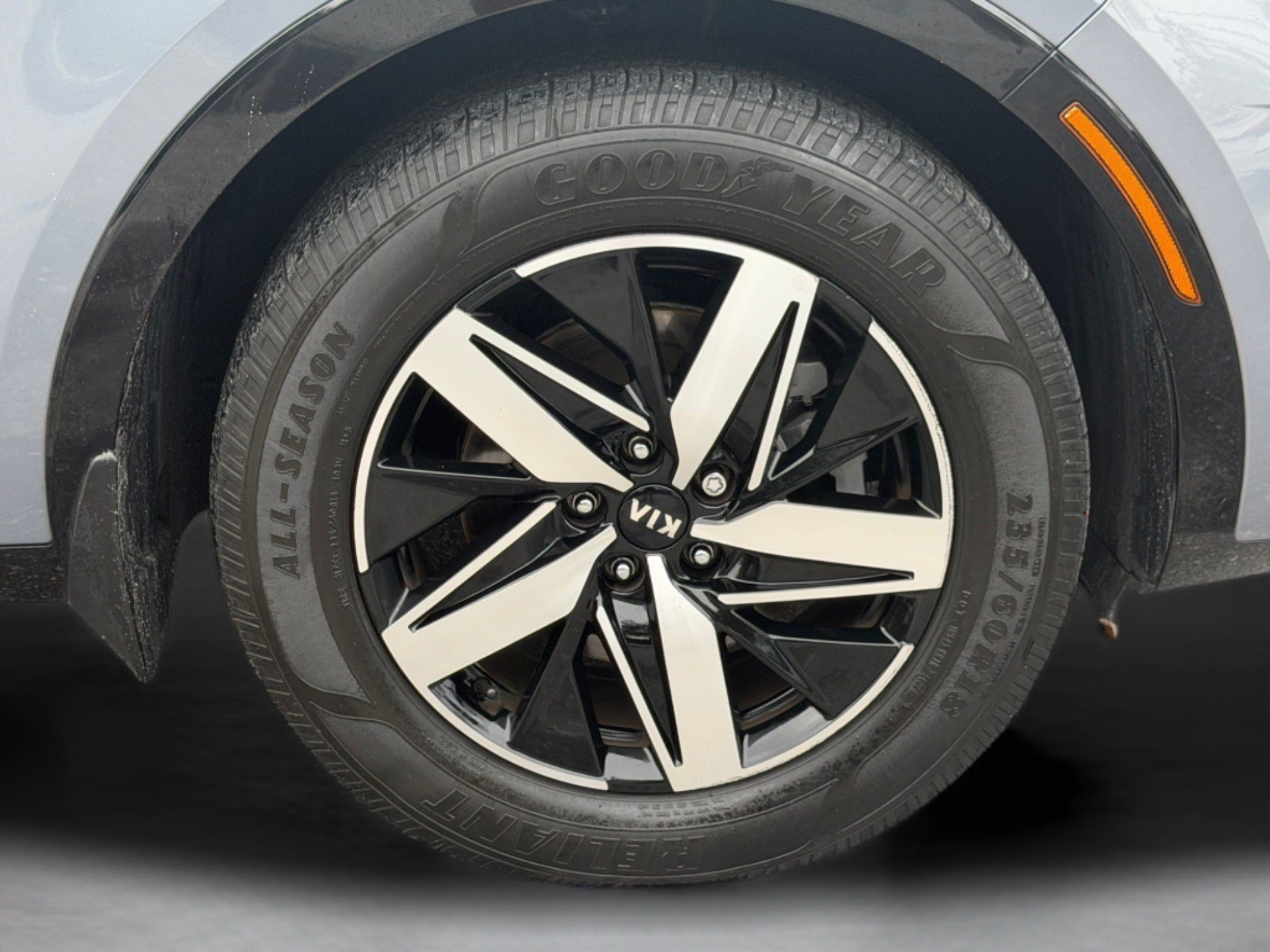 Used 2021 Kia Sorento S FWD image 18