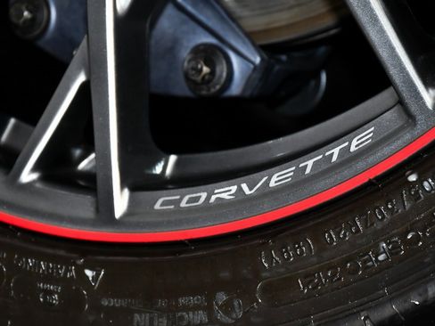 Used 2024 Chevrolet Corvette Stingray w/ Z51 Performance Package image 98