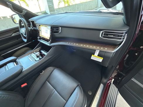 Used 2024 Jeep Grand Wagoneer Series I AWD/4WD image 29