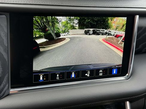Used 2023 GMC Yukon Denali w/ Max Trailering Package AWD/4WD image 7