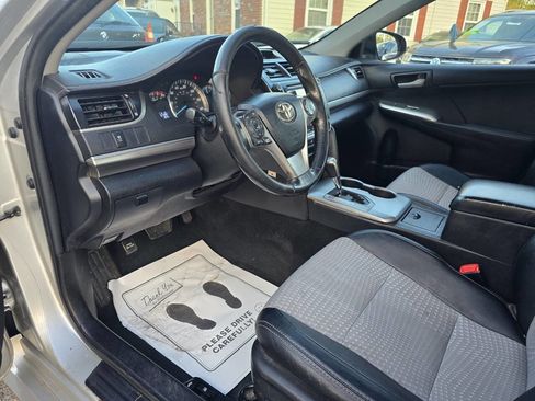 Used 2012 Toyota Camry SE image 27
