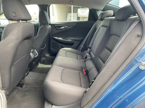 Used 2025 Chevrolet Malibu LT FWD image 24