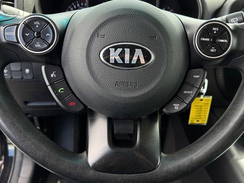 Used 2016 Kia Soul FWD image 20