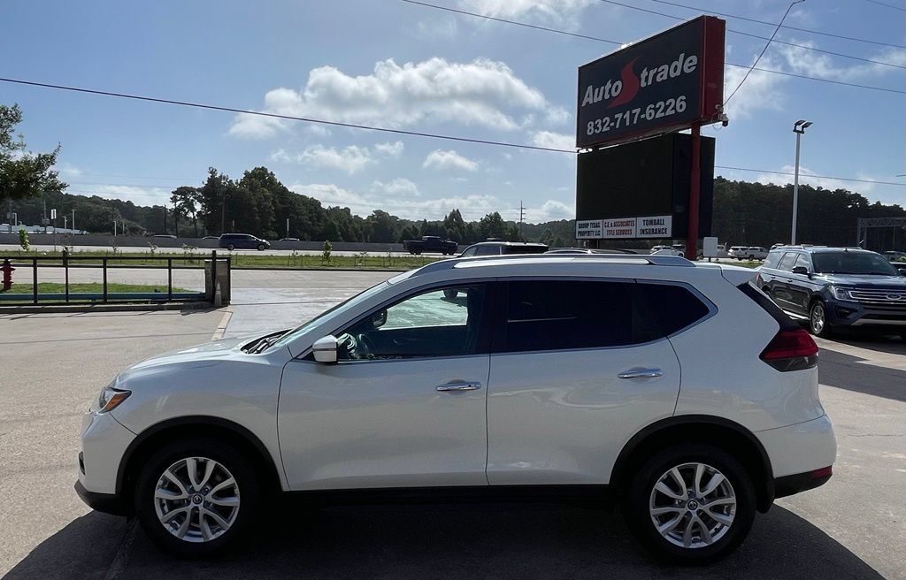 Used 2017 Nissan Rogue SV FWD image 6