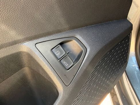 Used 2024 Volkswagen Jetta SE FWD image 22