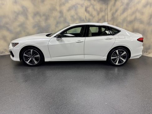 Used 2025 Acura TLX w/ Technology Package image 3