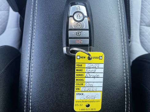Used 2023 Ford Escape Active w/ Tech Pack #2 AWD/4WD image 18