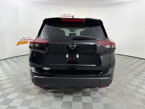 New 2026 Nissan Rogue SV image 4