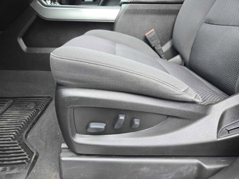 Used 2018 Chevrolet Silverado 1500 LT w/ Texas Edition image 24