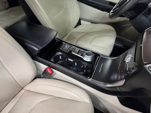 Used 2019 Ford Edge Titanium w/ Equipment Group 301A image 39