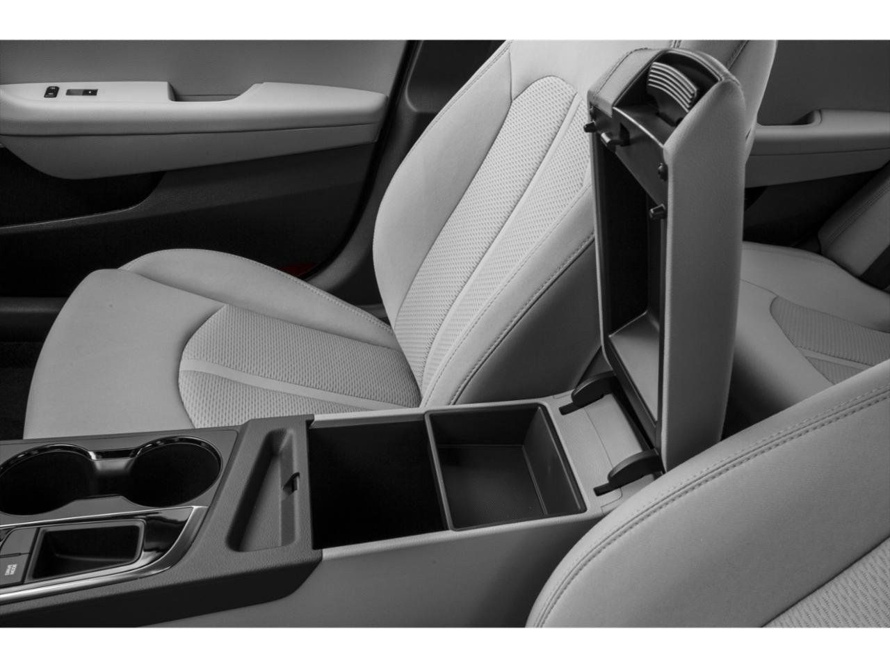 Used 2015 Hyundai Sonata SE w/ Option Group 09 FWD image 9