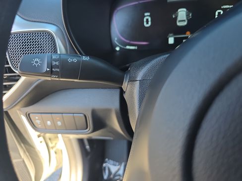 Used 2023 Kia Soul LX image 24