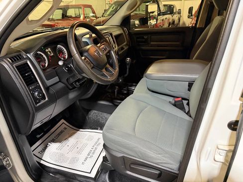 Used 2013 RAM 3500 Tradesman w/ Chrome Appearance Group image 50