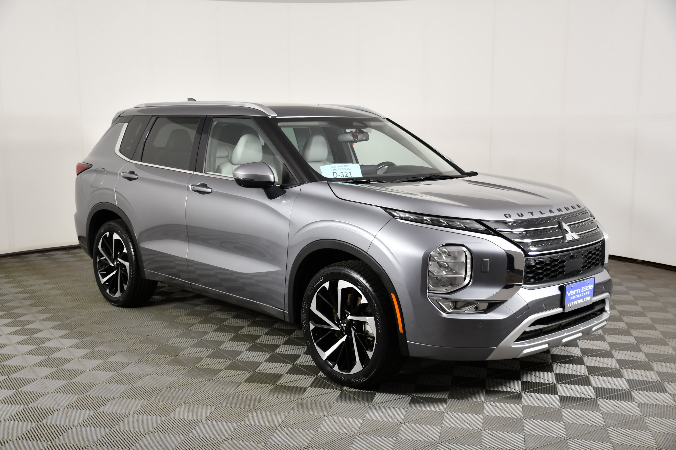Used 2022 Mitsubishi Outlander SEL AWD/4WD image 4