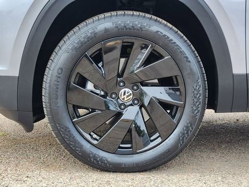 Certified 2024 Volkswagen Atlas SE AWD/4WD image 9