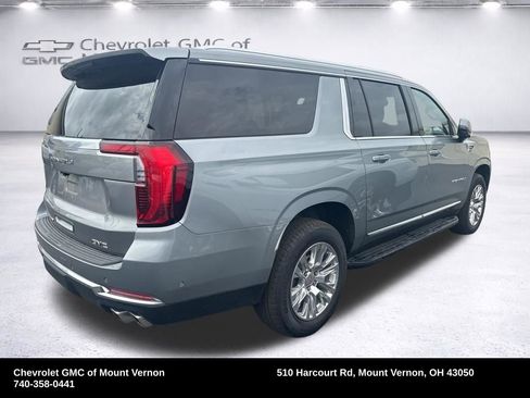 Used 2025 GMC Yukon XL Denali AWD/4WD image 5