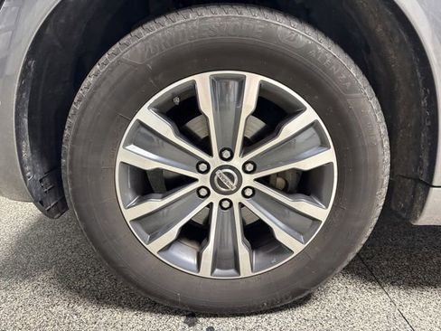 Used 2019 Nissan Armada SL w/ Premium Package AWD/4WD image 3