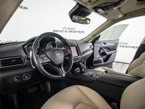 Used 2017 Maserati Levante S AWD/4WD image 20