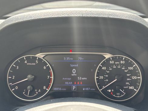 Used 2025 Nissan Altima 2.5 SV FWD image 37