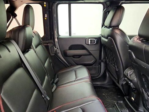 Used 2021 Jeep Wrangler Unlimited Rubicon AWD/4WD image 23