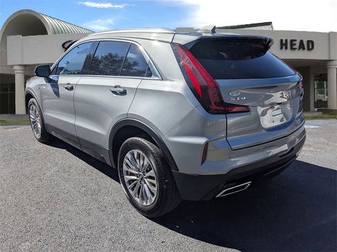 Certified 2024 Cadillac XT4 Premium Luxury image 4