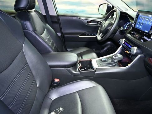 Used 2022 Toyota RAV4 Limited image 44