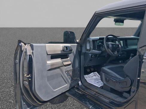 Used 2023 Ford Bronco 2-Door w/ Sasquatch Package AWD/4WD image 7