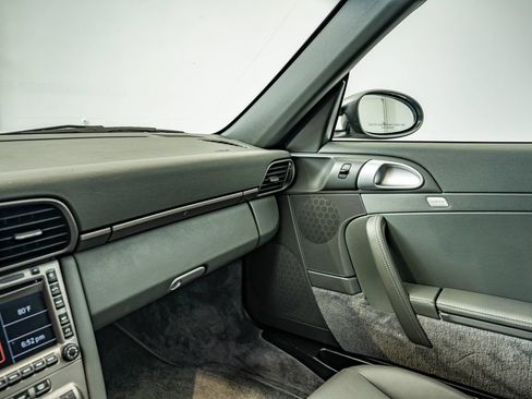 Used 2007 Porsche 911 Carrera RWD image 38