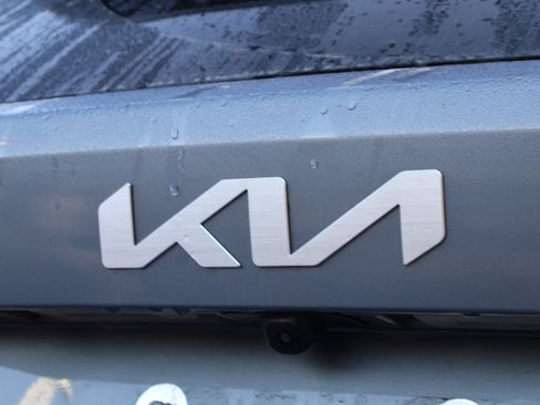 Used 2023 Kia Sorento X-Line EX image 19