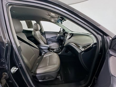 Used 2017 Hyundai Santa Fe Sport FWD image 33