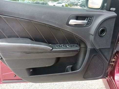 Used 2018 Dodge Charger R/T RWD image 11