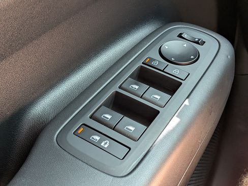 Used 2025 Hyundai Santa Fe SE FWD image 23