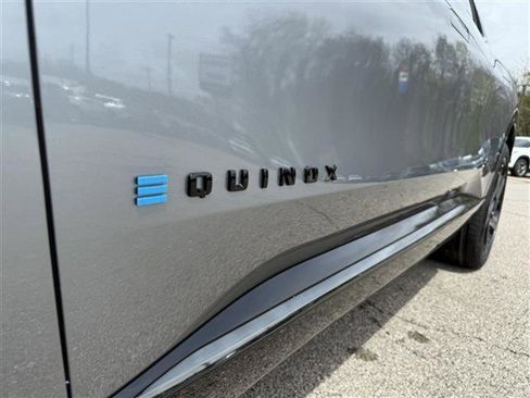 New 2025 Chevrolet Equinox EV RS image 38