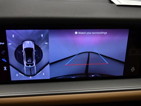 Certified 2026 Porsche Cayenne Coupe AWD/4WD image 32