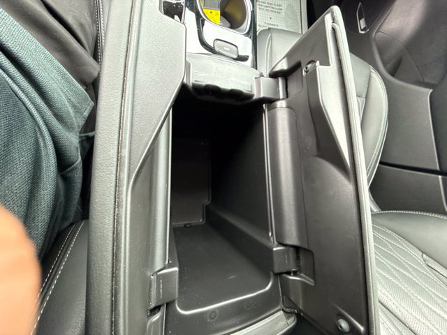 Certified 2022 Buick Envision Avenir w/ Technology Package II FWD image 25