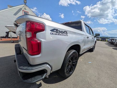 Used 2019 Chevrolet Silverado 1500 Custom w/ Custom Value Package AWD/4WD image 9