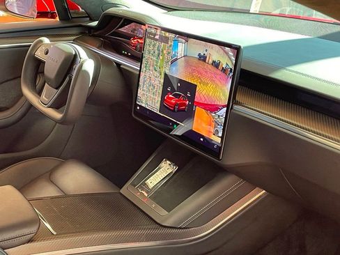 Used 2022 Tesla Model S Plaid image 27