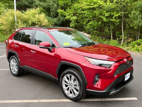 Used 2025 Toyota RAV4 Limited w/ Advanced Technology Package AWD/4WD image 7