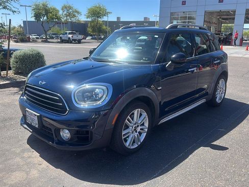 Used 2017 MINI Cooper Countryman image 1