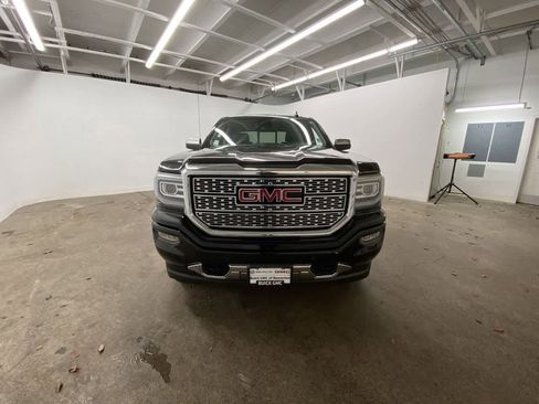 Used 2016 GMC Sierra 1500 Denali w/ Denali Ultimate Package image 9