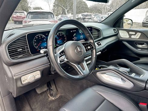 Used 2023 Mercedes-Benz GLS 450 4MATIC image 10