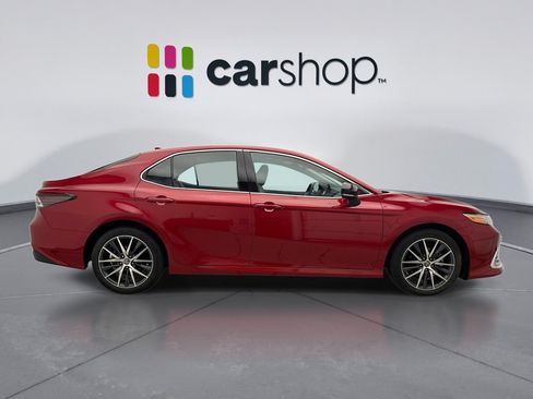 Used 2024 Toyota Camry XLE w/ Cold Weather Package FWD image 6