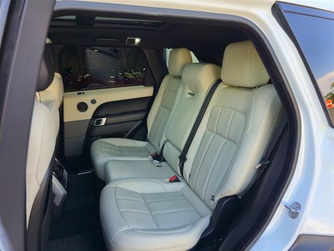 Used 2019 Land Rover Range Rover Sport HSE AWD/4WD image 29