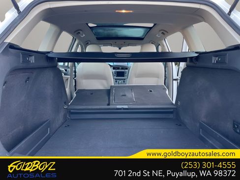 Used 2017 Volkswagen Golf SE image 34