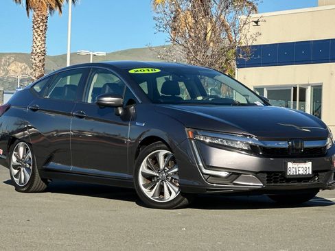 Used 2018 Honda Clarity Plug-In Hybrid image 2