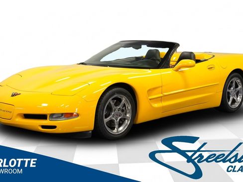 Used 2004 Chevrolet Corvette Convertible w/ Preferred Equipment Group RWD image 1