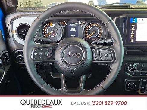 Used 2025 Jeep Wrangler Unlimited Sport AWD/4WD image 14