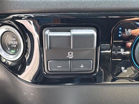 Used 2024 Chevrolet Silverado 1500 LTZ image 26